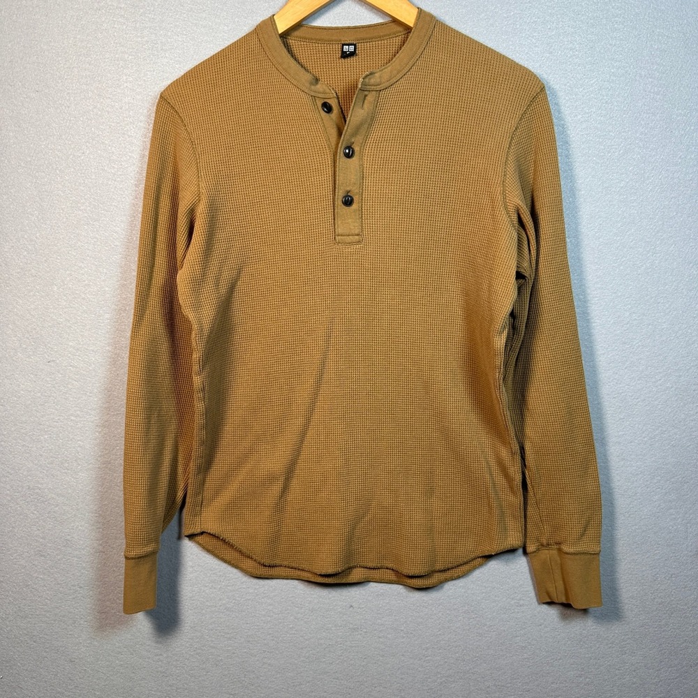 Uniqlo Mens Waffle Knit Henley Shirt Mustard Tan Long Sleeve Thermal XS